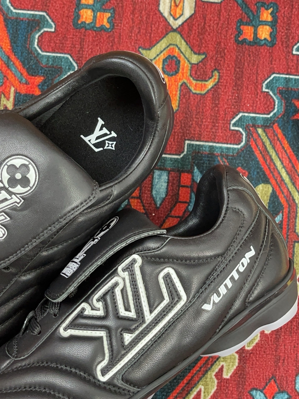 ルイヴィトン靴素材ディテール